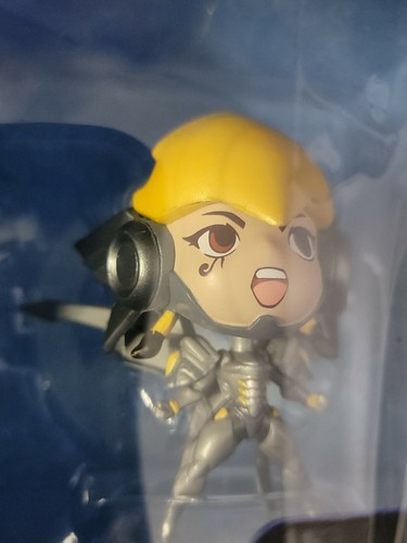NIB Loot Gaming - Overwatch - Titanium Pharah Figurine - Picture 3 of 8