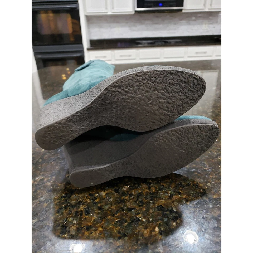 Botas Charles David para mujer talla 38 verde gamuza cuero tacón bloque tirar Foto 4 de 4