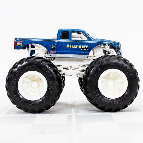 Hot Wheels Bigfoot Monster Jam 4X4 Diecast Truck 1/64 Mattel