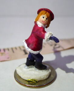 Girl-Ice-Skater-Christmas-Grandeur-Noel-Victorian-Village-1995