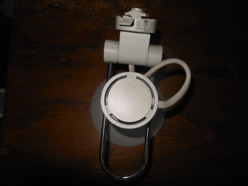 Lightolier Track Head Light Model 8225 With 8202 Cone Head In White Par 20 - Picture 4 of 6