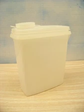 Tupperware Small Storage Container - Store N Pour Cereal $499-4