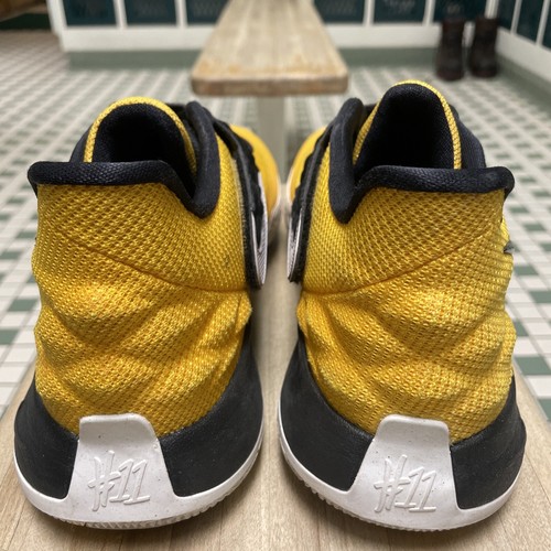 Nike Kyries Low 1 Amarillo Yellow Gold Black Laces Kyrie Irving AO8979-700 EUC - Picture 5 of 7