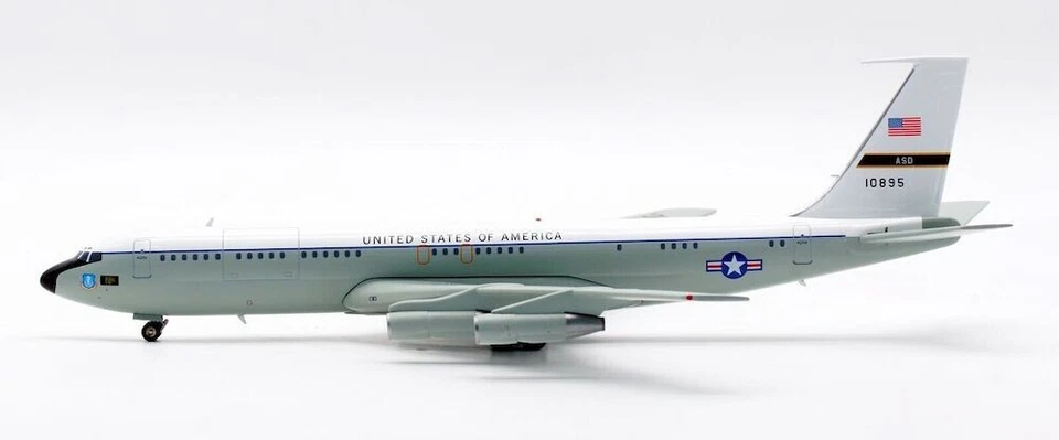 1:200 IF200 EE. UU. - Fuerza Aérea Boeing EC-18D (B707) 81-0895 con soporte Foto 4 de 4