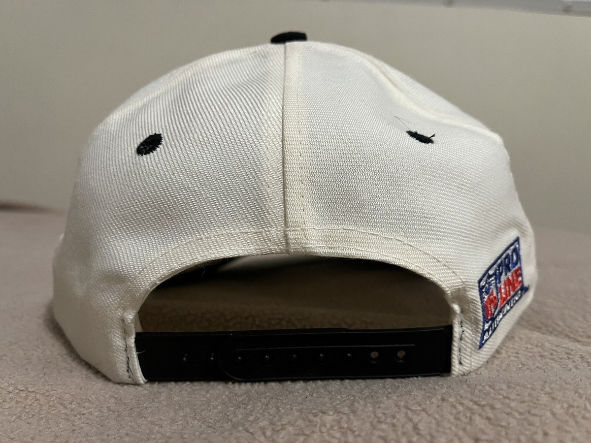 Vintage 90's LA Raiders Shark Tooth Logo Athletic NFL Pro