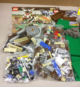 LEGO Adventurers 5987 Dino Research Compound NEW! Island T-Rex Dinosaur