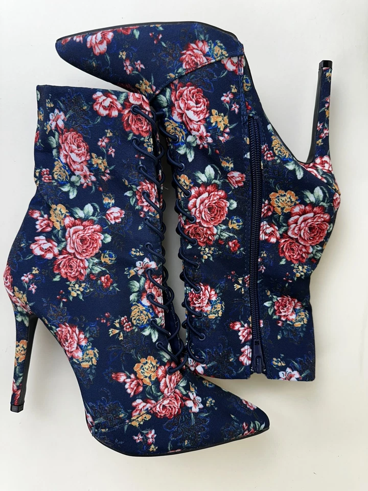 Qupid Blue Floral Heel Boots Women’s Size 7.5 - Image 4 of 4