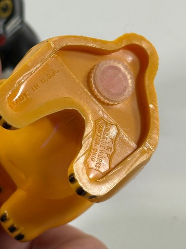 vtg Ken-L-Ration F&F Plastic Halloween Black Cat Yellow Dog Salt & Pepper - Picture 10 of 10