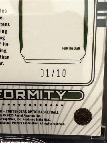2023-24 Contenders Optic Uniformity Gold Giannis Antetokounmpo 1/10 BUCKS - Picture 3 of 3