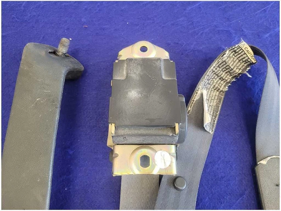 Pontiac Firebird Firehawk 1993-1997 5,7 L pasajero delantero cupé cinturón de seguridad 2676 Foto 2 de 4