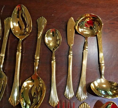 HOME CONCEPTS Gold Electroplate GOLDEN CANNES Flatware ( 58 Various Pieces) - Picture 4 of 12