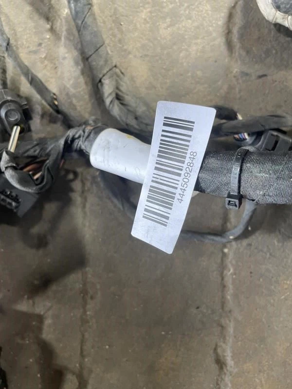 2007 MERCEDES BENZ GL450 4MATIC ENGINE FUSE BOX WITH WIRE HARNESS OEM+ - Image 3 of 4