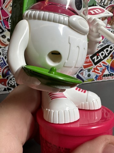 M&M Pink Red Astronaut Dispenser Spaceman 2005 - Picture 5 of 8