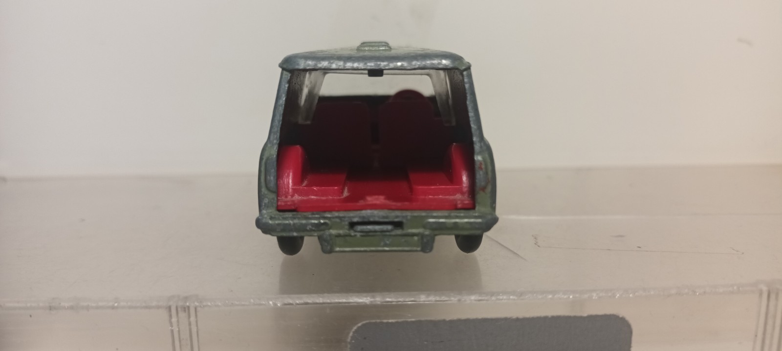 Picture 4 of 6