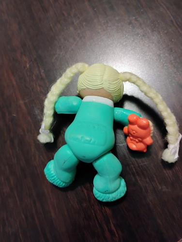 Figura de colección Cabbage Patch Kids Posable Rubia Coletas Oso de Peluche 1984 - Imagen 7 de 8