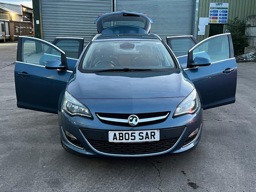 2013 Vauxhall Astra 2.0 CDTi 16V SE 5dr Auto ESTATE Diesel Automatic - Picture 19 of 24