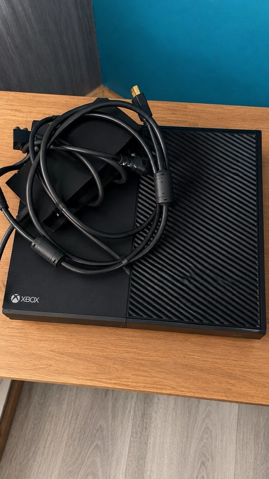 Microsoft Xbox One, photo 2 sur 5