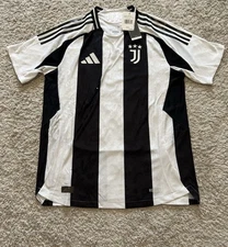 Yildiz #10 Juventus FC 24-25 Home Jersey BNWT Size Small