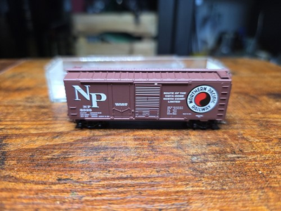 #ad #ad N Scale Micro Trains 22040 40#x27; Standard Box Car Northern Pacific #8628 NIB $14.99