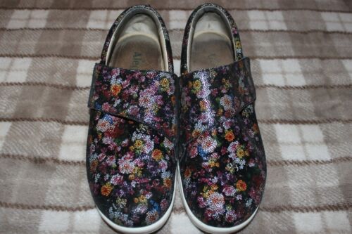 Alegria by PG Qin 689 Floral Hook & Loop Slip On Shoes Womens 10.5 Sz 41 Comfy! - Picture 2 of 9