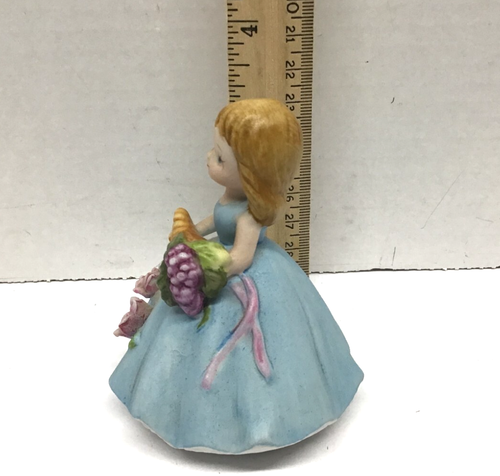 George Good Corporation Vintage 1981 Porcelain Girl with Cornucopia Figurine - Picture 2 of 8