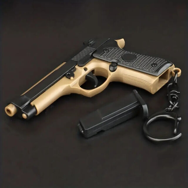 Tactical Detachable Mini Pistol Keychain Gun Model Pendant M9 Model Tactical Detachable Mini Pistol Keychain Gun Model Pendant M9 Model