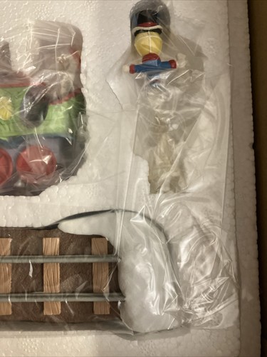Disney Winter Wonderland Train Set & Accessories Danbury Mint Mint in Box - Picture 8 of 12