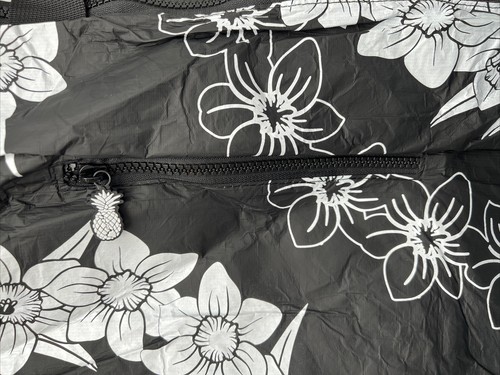 Hawaii Loa Tote Bag 100% TYVEK Black & White Floral Water Resistant Lightweight - Picture 5 of 5