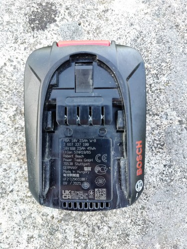 Bosch Heckenschere AHS 50-20 LI 18V mit Akku & Ladegerät - Bild 15 von 16
