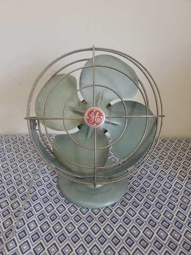 Vintage GE Electric Personal Fan FMIONSI Green Color Read Description