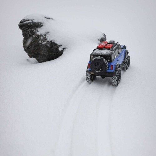 Axial RC Crawler SCX24 2021 Ford Bronco blau 1:24 RTR inkl Akkku, Ladegerät - Bild 8 von 12