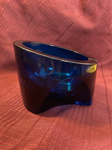 COBALT BLUE extremely heavy ART GLASS ASHTRAY...Art Deco Design - Picture 7 of 7