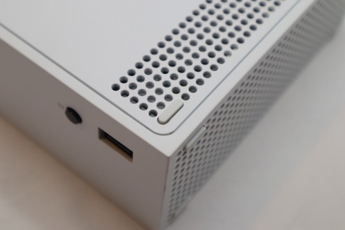 MICROSOFT XBOX SERIES S 512GB - WHITE W/CONTROLLER MODEL#1883 ** - Picture 15 of 18