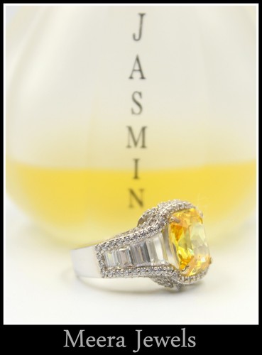 Vivid Yellow Emerald Cut 4.25CT Citrine With Brilliant Round Cut CZ Wedding Ring - 第 3/9 張圖片