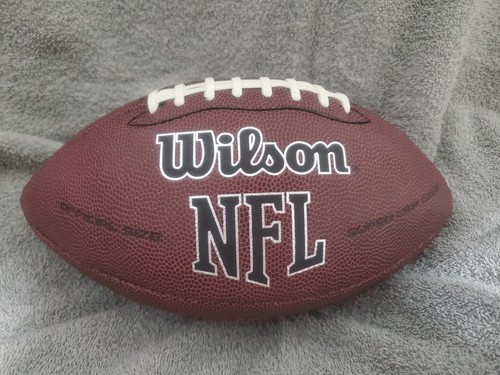DANIEL JONES NEW YORK GIANTS SIGNED WILSON NFL FULL SIZE REPLICA BALL W/COA - Picture 3 of 4