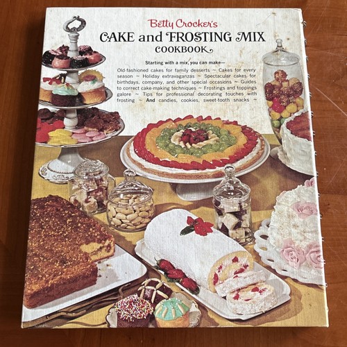 4 VTG Betty Crocker’s 1st Edition Cook Books - Dinner In A Dish Cake & Frosting - Picture 8 of 20