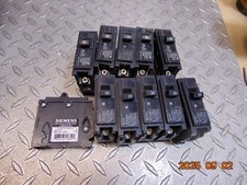 (1) Siemens Q120 20A 20 Amp Single Pole 120/240V Circuit Breaker