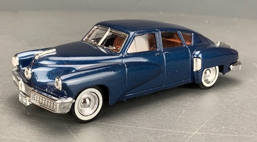 1/43 Road Signature Diecast 1948 Tucker Torpedo Limousine, blau D1208