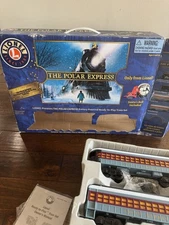 Lionel The Polar Express Ready To Play Train Set 7-11803 NIB Missing Santa Bell