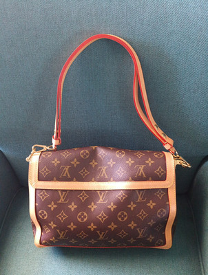 LOUIS VUITTON Dauphine Soft GM Strap Shoulder Bag M47149