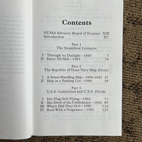 The Sea Hunters : True Adventures with Famous Shipwrecks HCDJ Large Print Ed EUC - Picture 7 of 12