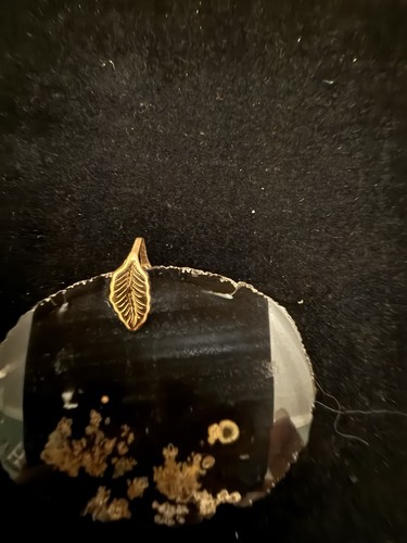 Colgante de cuarzo hoja de oro - Imagen 5 de 10