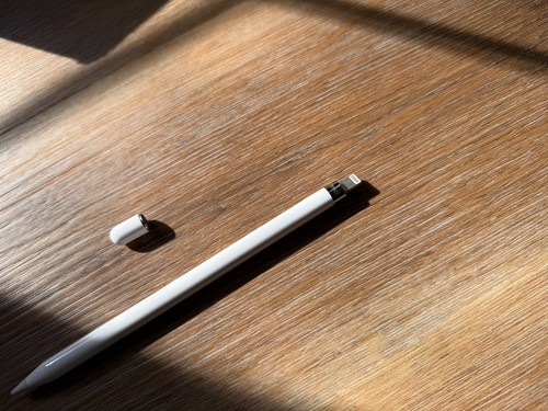 Apple Pencil (1st Generation) - Picture 2 of 2
