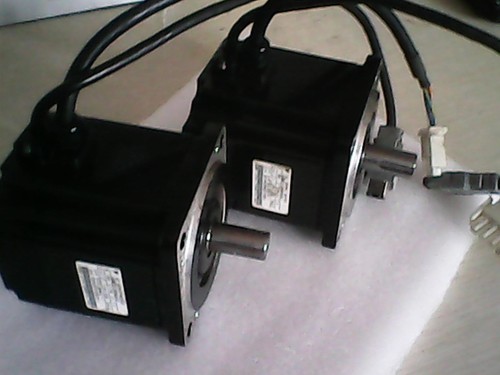 NEW ORIGINAL YASKAWA AC SERVO MOTOR SGMPH-08AAA61 FREE EXPEDITED SHIPPING - Picture 5 of 5