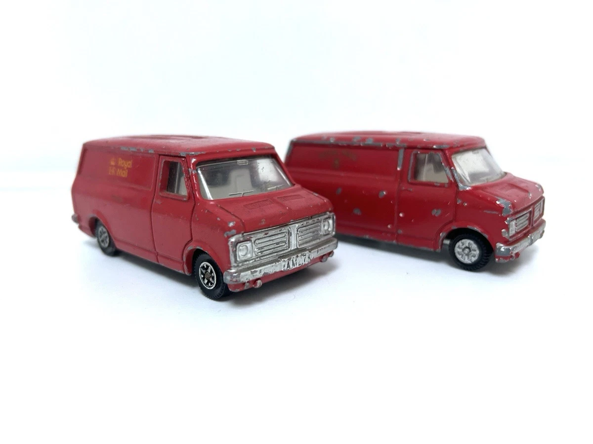 VRAI et RARE DINKY TOYS HILLMAN MINX bicolore sans boîte