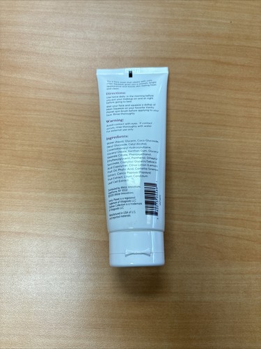 Vanity Planet Outlines Main Squeeze Daily Cream Cleanser Size 4 oz - Picture 2 of 2