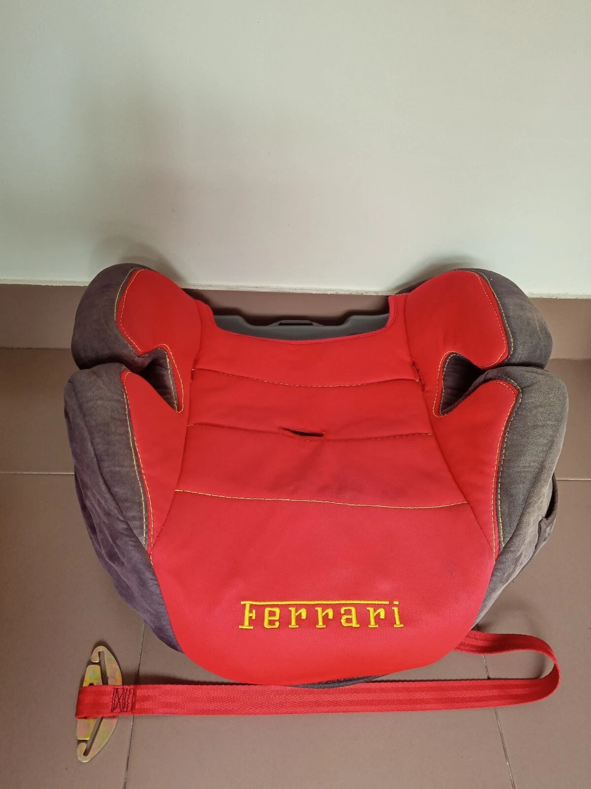 Car lift for children, Ferrari, 22-36 kg, group 3