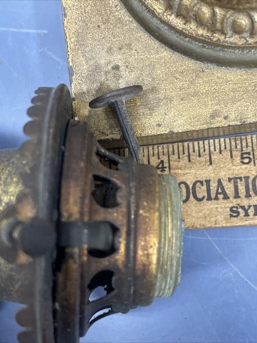 Bradley & Hubbard Grape Harvest Figural Oil Lamp, Antique c1880s Cast Base 12” - Picture 11 of 14