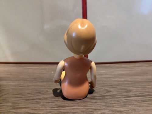 Figura rubia de colección Little Tikes casa de muñecas hija hermana girar y sentarse - Imagen 4 de 4