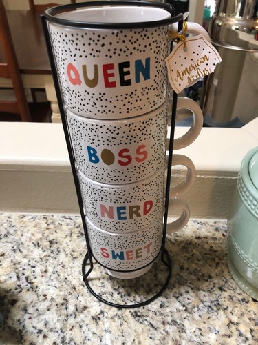 American Atelier Stapelbar 14 Unzen Becher & Metall Gestell Set Queen Boss Nerd Süß - Bild 1 von 6